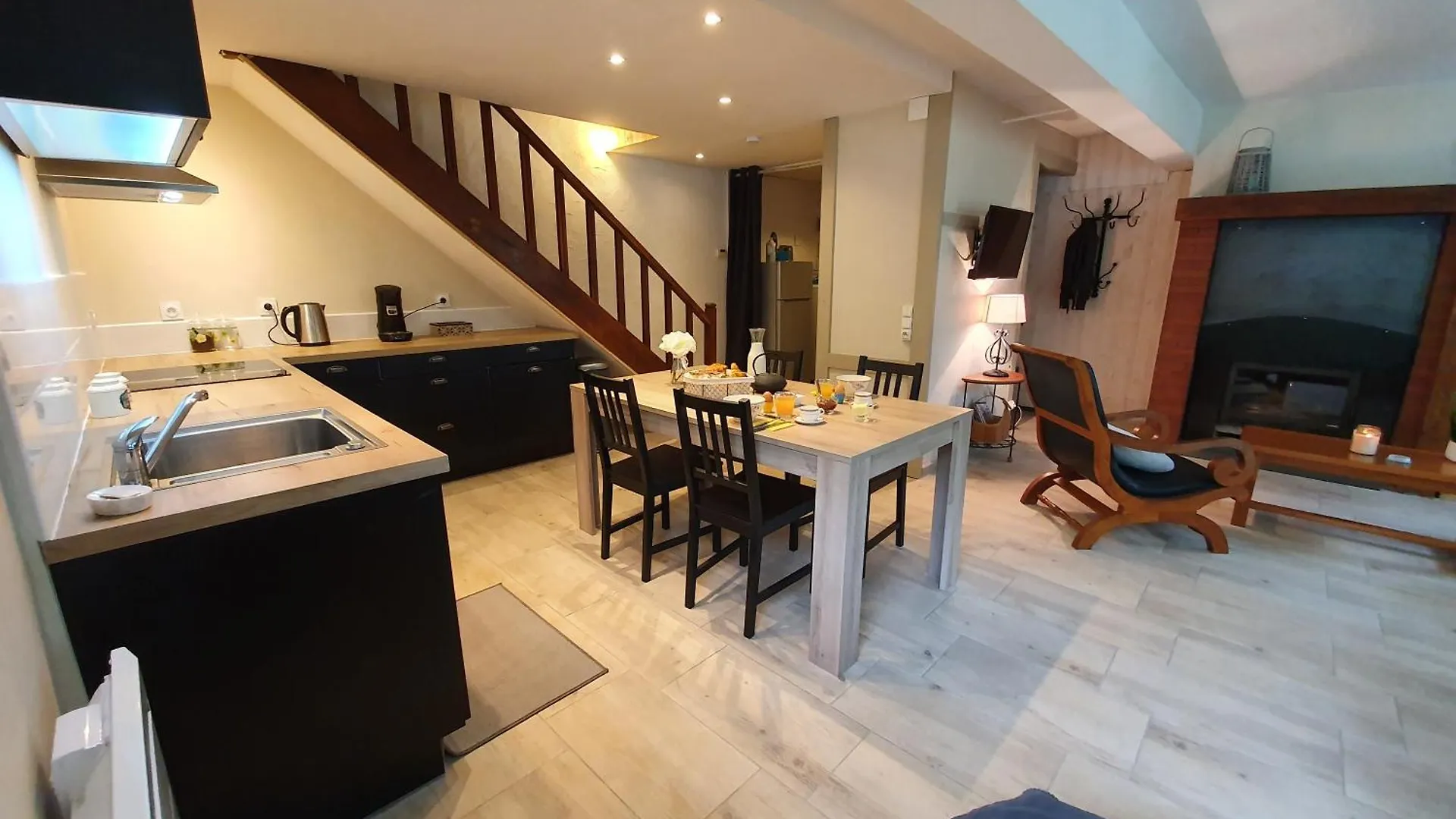 Holiday home Gite Confortable Avec Spa Prive Et Confort Moderne Pont-de-Larn France